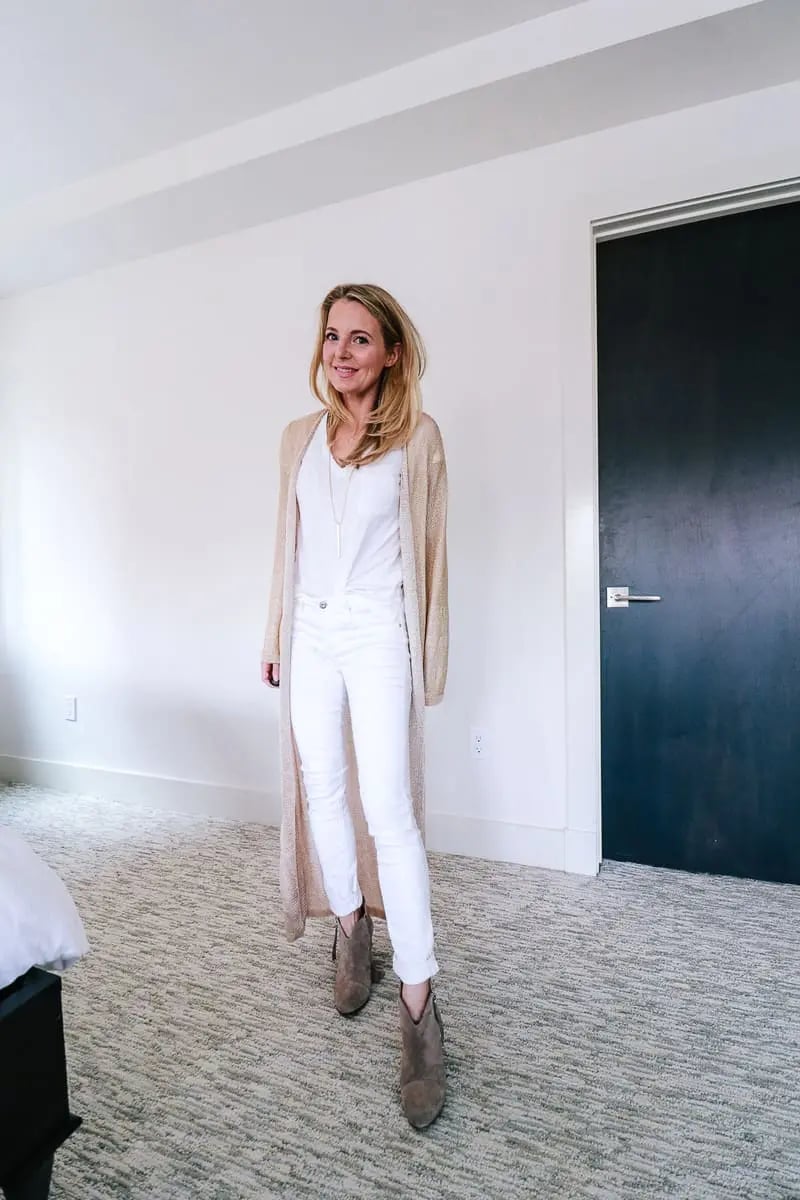 White Skinny Jeans With a Long Cardigan White Skinny Jeans With a Long Cardigan — Skinny Jeans Outfits