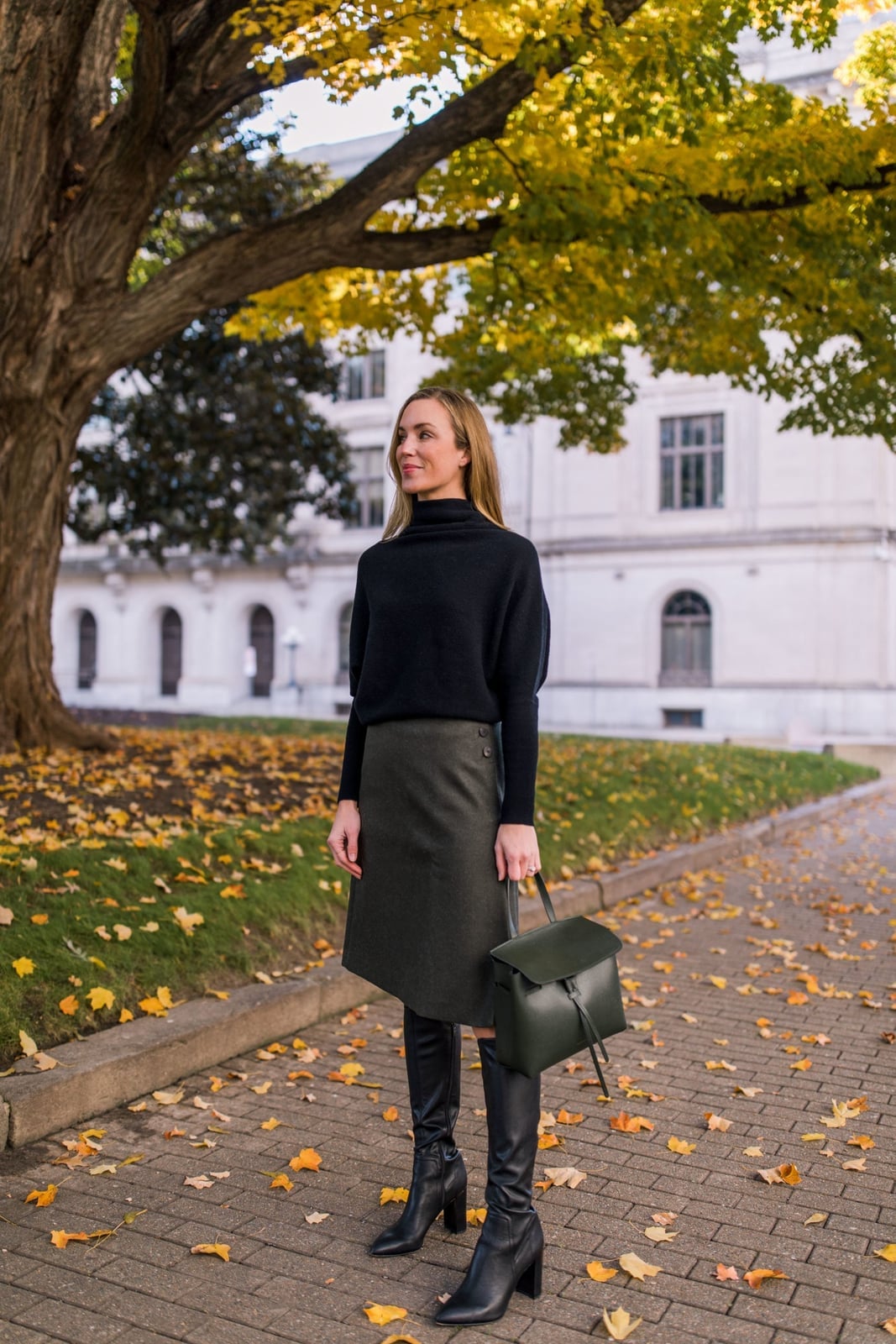 Olive Green A-line Skirt With Black Turtleneck Sweater Olive Green A-line Skirt With Black Turtleneck Sweater — Skirt Outfits