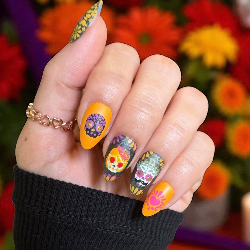Medium Almond Intricate Sugar Skull Designs Medium Almond Intricate Sugar Skull Designs — Skull Nails