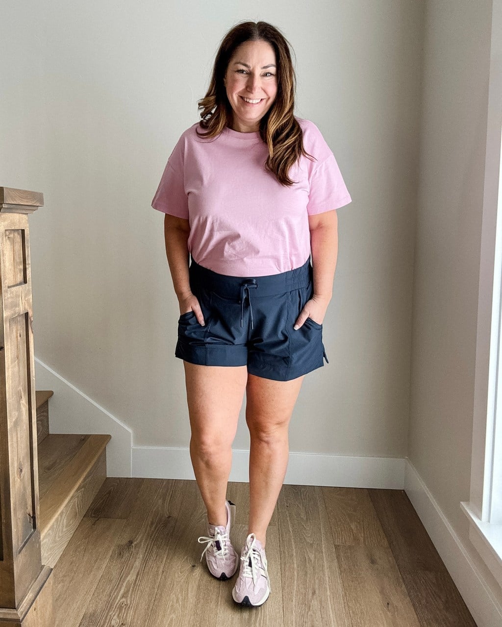 Pink T-Shirt And Navy Drawstring Shorts Pink T-Shirt And Navy Drawstring Shorts — Sporty Outfits