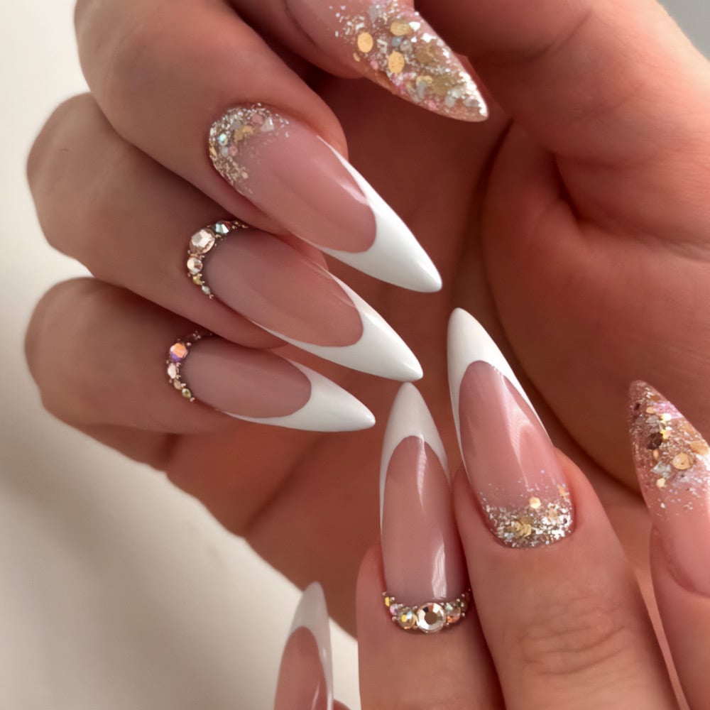 Long Stiletto Classic French Glitter Rhinestone Long Stiletto Classic French Glitter Rhinestone — Stiletto Nails