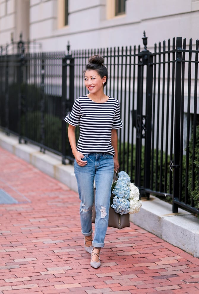 Striped tee with distressed relaxed jeans Striped tee with distressed relaxed jeans — Striped Top Outfit