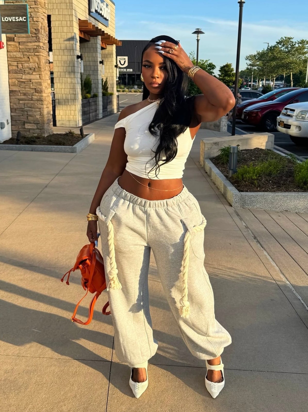 Gray sweatpants with one-shoulder top and heels Gray sweatpants with one-shoulder top and heels — Sweatpants Outfits