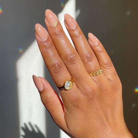 Uniform Light Tan Short Almond Nails Uniform Light Tan Short Almond Nails — Tan Nails