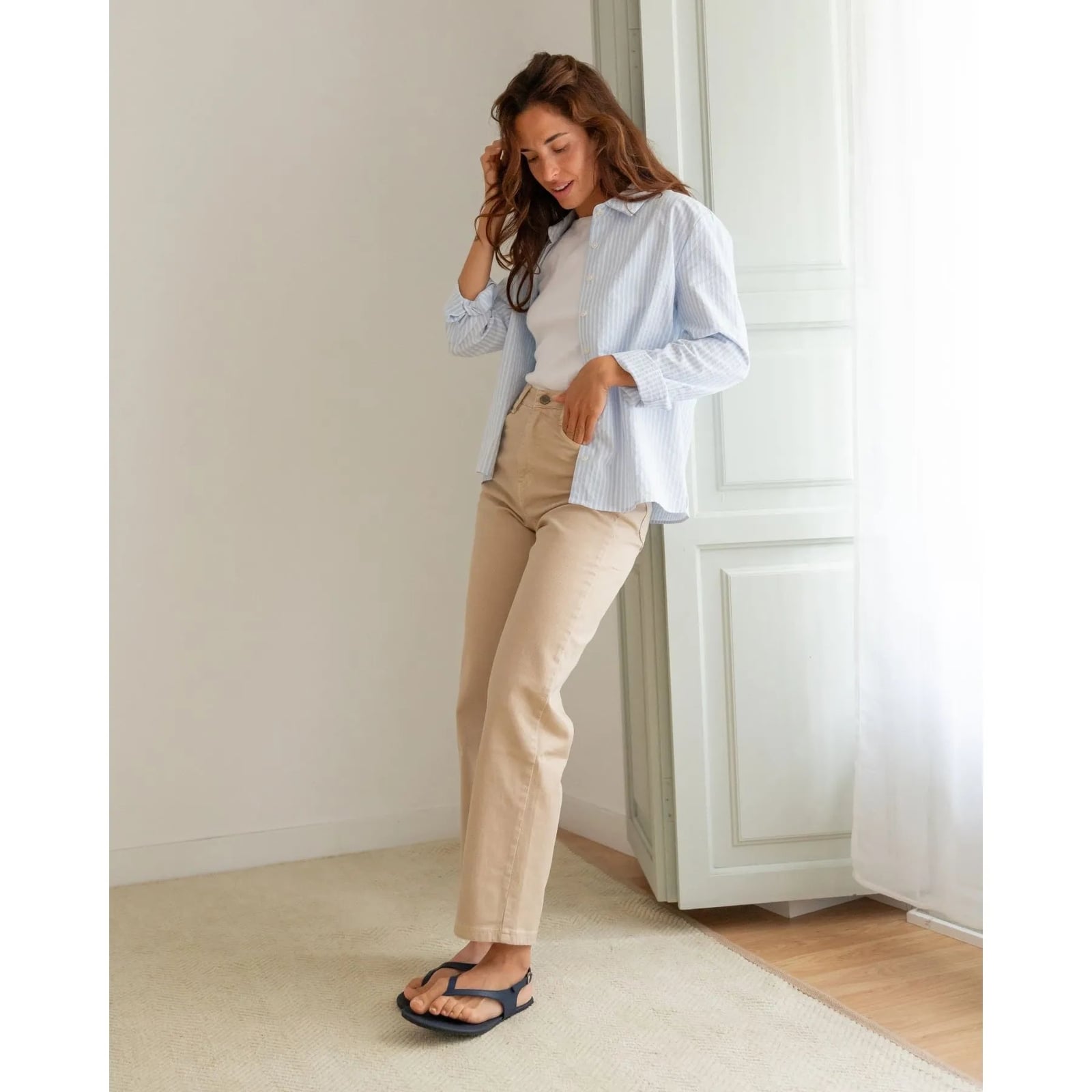 Beige Pants With Striped Button-Down Shirt Beige Pants With Striped Button-Down Shirt — Tan Outfits