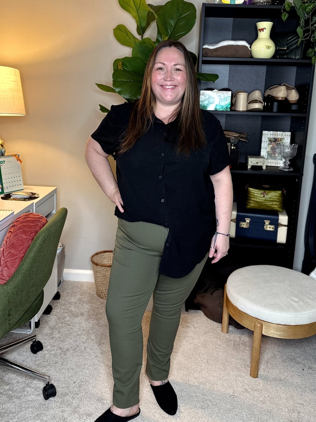 Olive Green Trousers With Black Shirt Olive Green Trousers With Black Shirt — Teacher Outfits Elementary