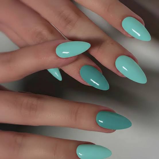 Two-Tone Glossy Medium Almond Teal Nails Two-Tone Glossy Medium Almond Teal Nails