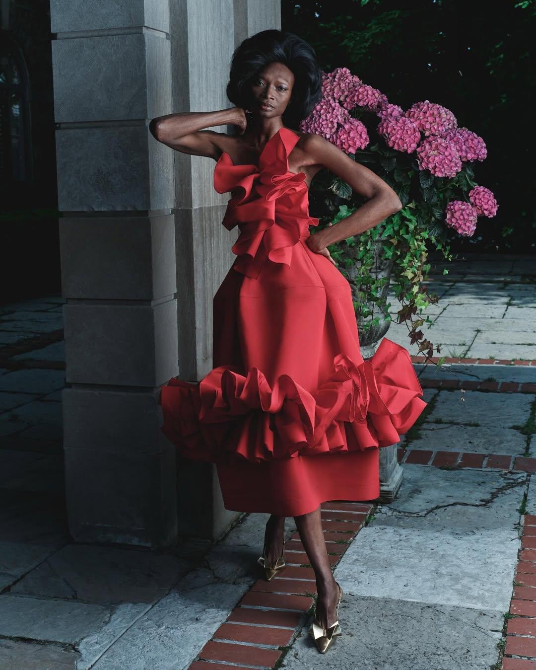 Vibrant Red Ruffled Dress With Stiletto Heels Vibrant Red Ruffled Dress With Stiletto Heels — Theater Outfits