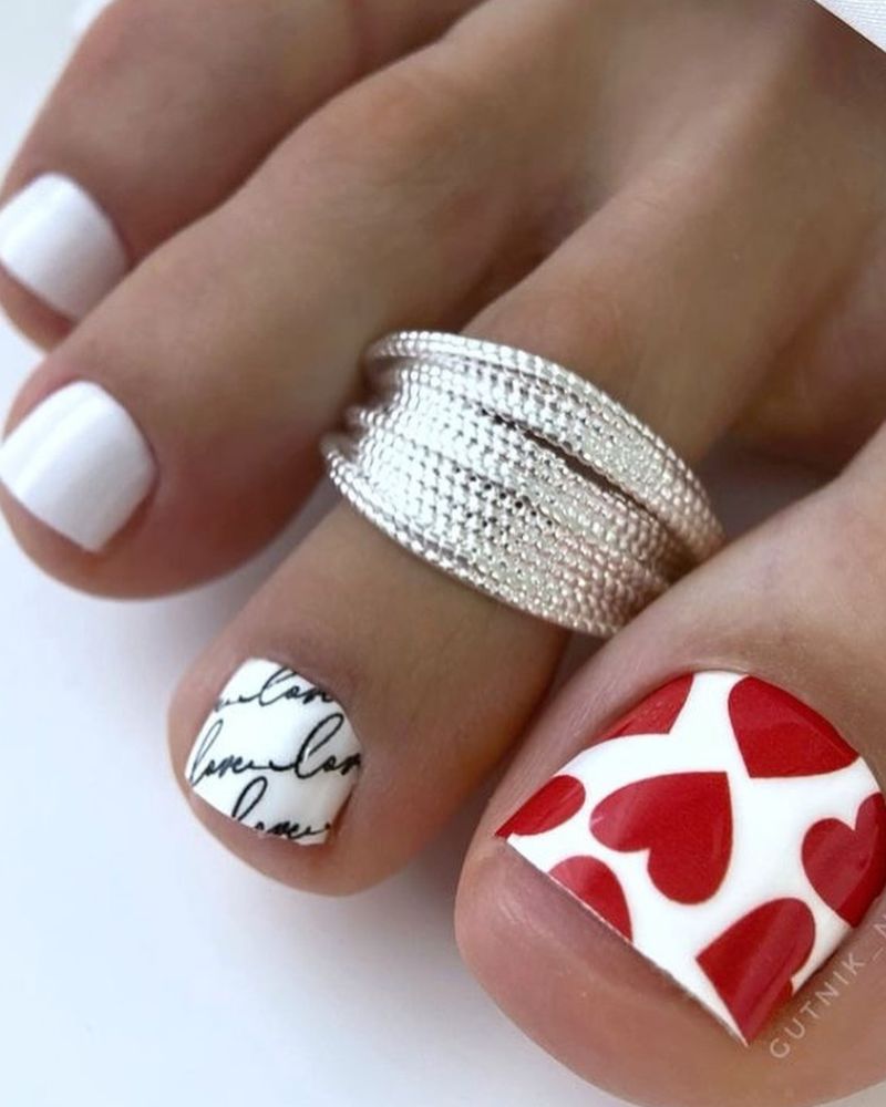 White With Black Script and Heart Pattern White With Black Script and Heart Pattern — Toe Nails Designs