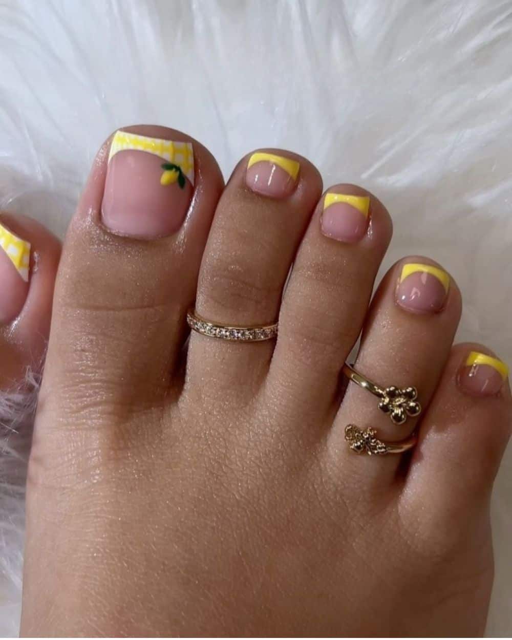 Nude Glossy With White French and Glitter Nude Glossy With White French and Glitter — Toe Nails Designs