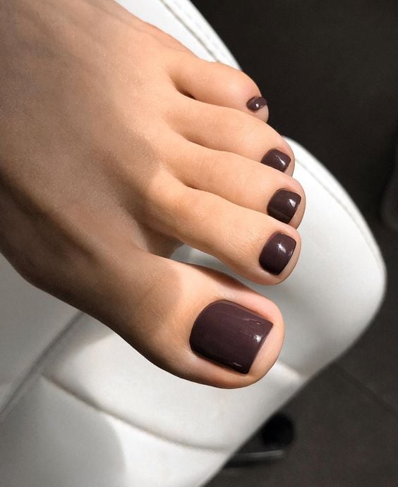 Deep Wine Red High Gloss Toenails Deep Wine Red High Gloss Toenails — Toenail Colors