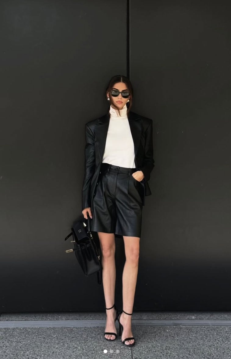 Black oversized blazer with leather shorts and turtleneck Black oversized blazer with leather shorts and turtleneck — Trendy Outfits