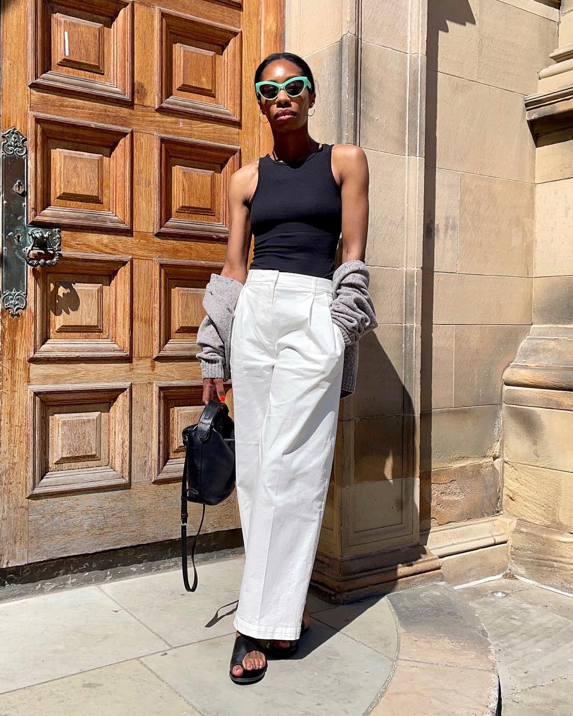 White wide leg trousers with black tank and draped cardigan White wide leg trousers with black tank and draped cardigan — Trendy Outfits