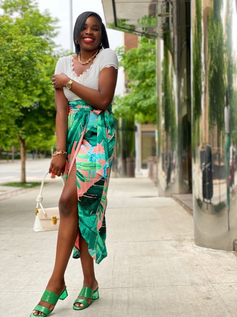 White top with tropical print wrap skirt White top with tropical print wrap skirt — Tropical Outfits