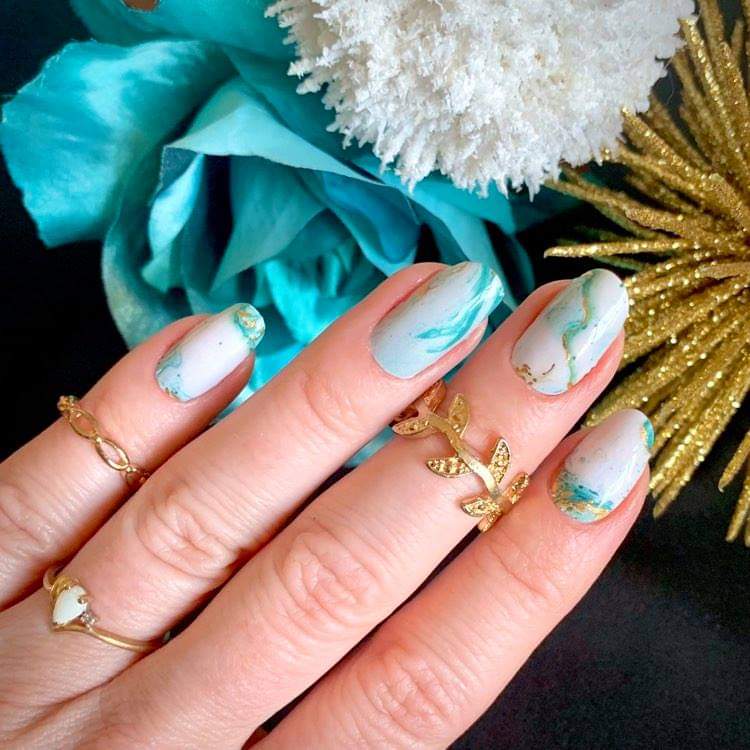 Turquoise Marble Design Medium Oval Nails, And Subtle Gold Veins Turquoise Marble Design Medium Oval Nails, And Subtle Gold Veins — Turquoise Nails