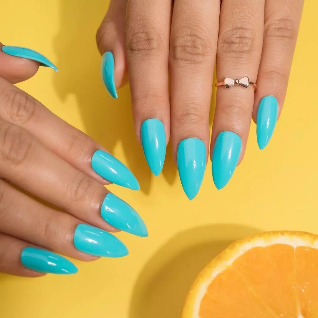 Tropical Turquoise Long Lasting Polish Tropical Turquoise Long Lasting Polish — Turquoise Nails