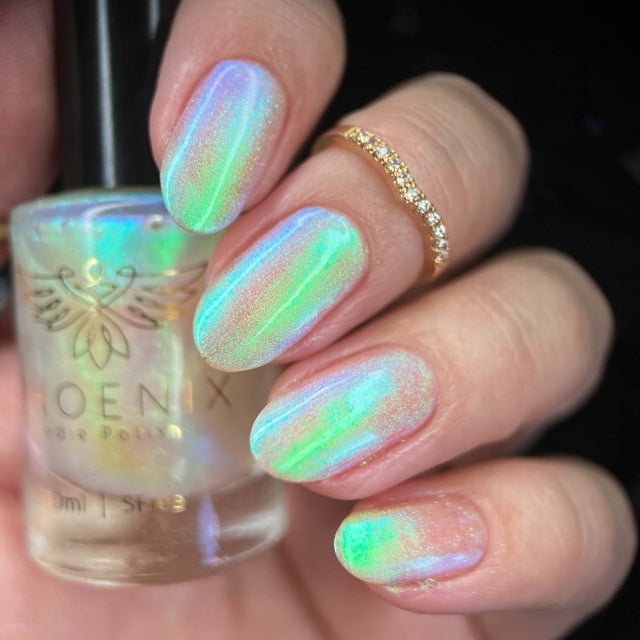 Medium Oval Green Blue Pink Gradient Shimmer Medium Oval Green Blue Pink Gradient Shimmer — Unicorn Nails