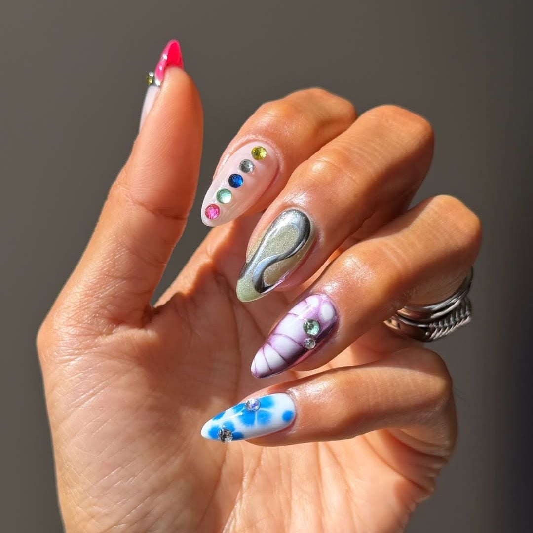 Abstract Metallic Wavy Lines Long Almond Nails Abstract Metallic Wavy Lines Long Almond Nails — Unique Nails