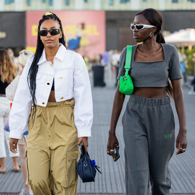 Brown Blazer with Wide-Leg Trousers and Tank Top, Relaxed Brown Blazer with Wide-Leg Trousers and Tank Top, Relaxed — Unique Outfits
