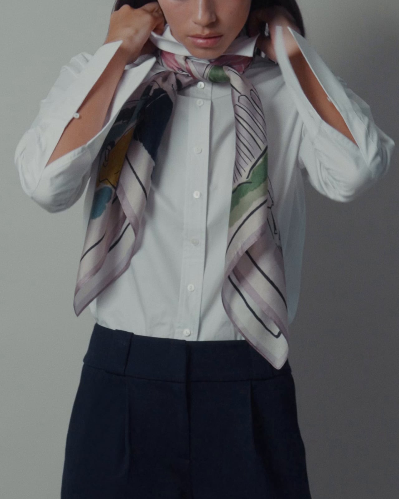 White Button-Down Shirt with Patterned Scarf White Button-Down Shirt with Patterned Scarf — Vintage Outfits