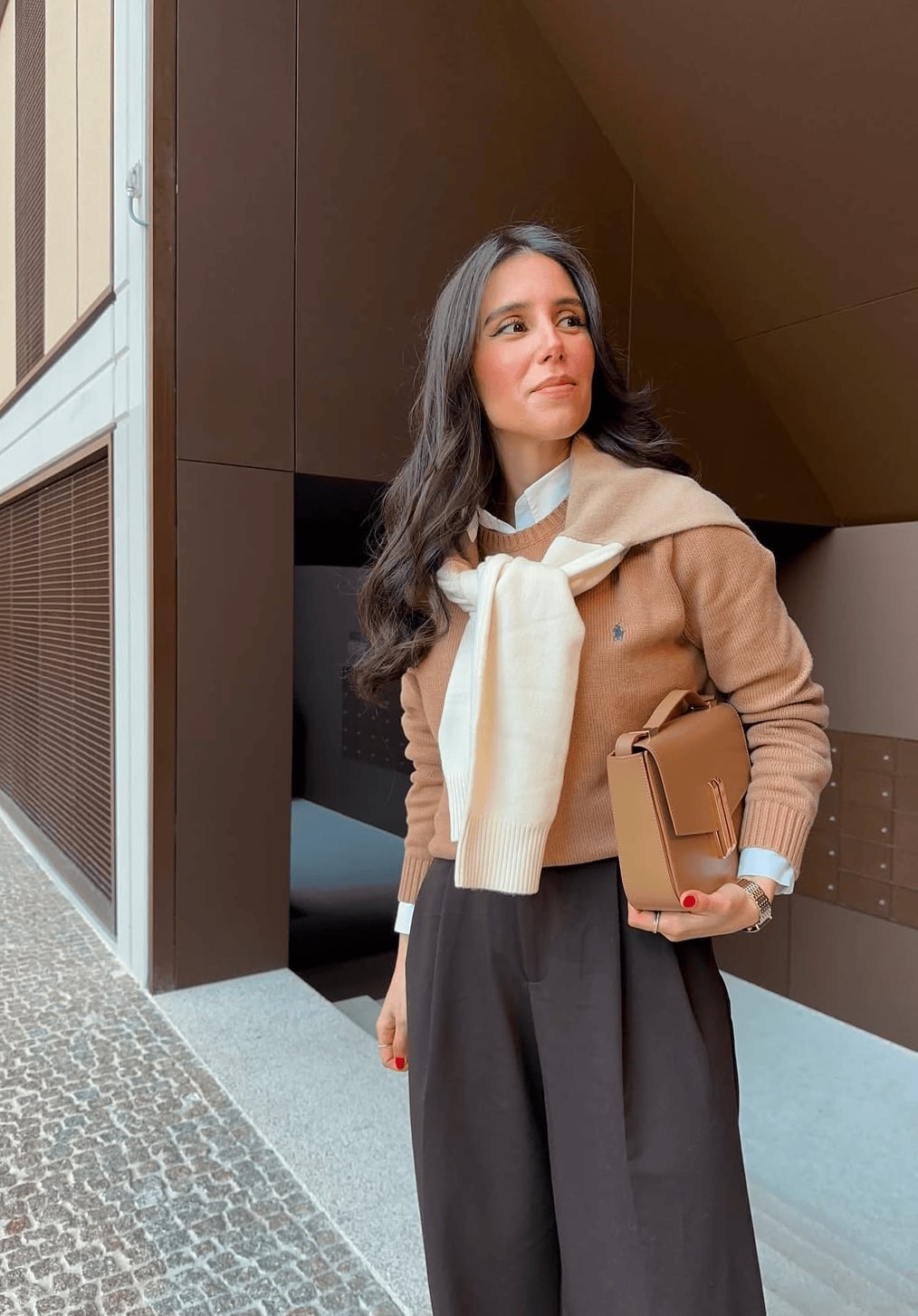 Brown Knit Sweater with Draped Scarf and Wide-Leg Trousers Brown Knit Sweater with Draped Scarf and Wide-Leg Trousers — Vintage Outfits