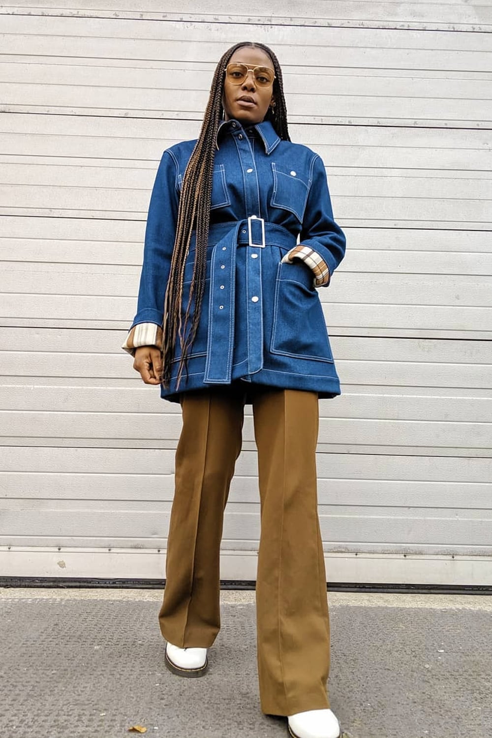 Belted Denim Jacket with Wide-Leg Trousers Belted Denim Jacket with Wide-Leg Trousers — Vintage Outfits