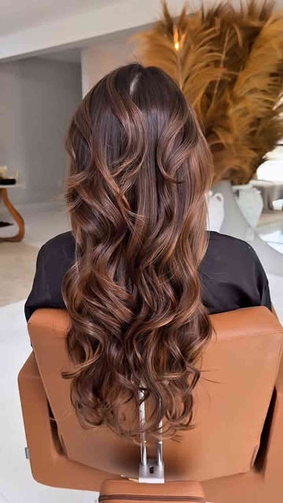 Mid-Back Glossy Waves Mid-Back Glossy Waves — Wavy Hair