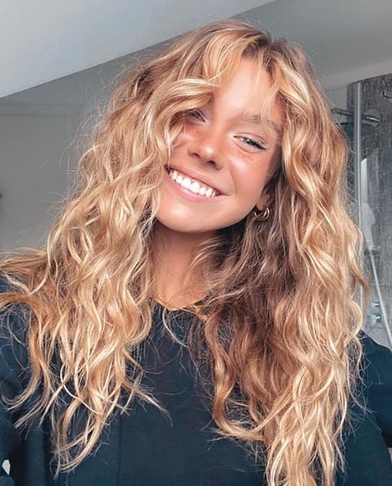 Mid-Back Layers With Defined Waves Mid-Back Layers With Defined Waves — Wavy Hair