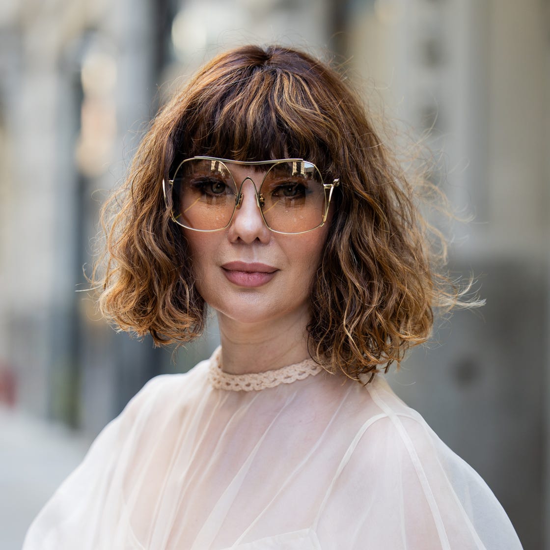 Chin Length Bob With Blunt Bangs Chin Length Bob With Blunt Bangs — Wavy Hair
