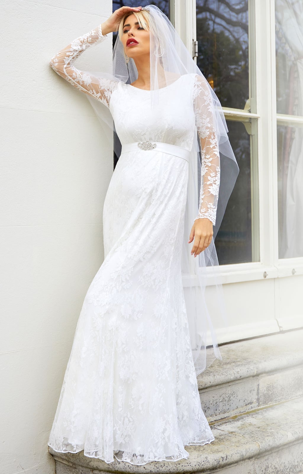 Ivory lace maternity dress with long sleeves and sash Ivory lace maternity dress with long sleeves and sash — Wedding Dress