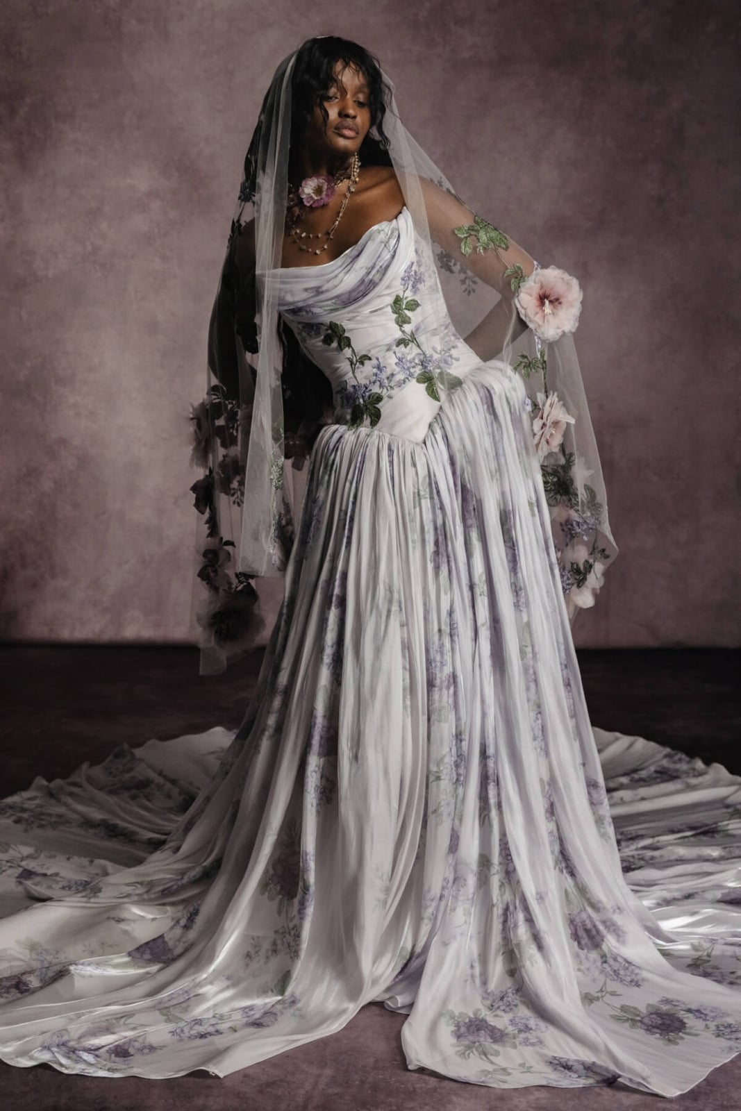 White floral print ballgown with matching veil White floral print ballgown with matching veil — Wedding Dress