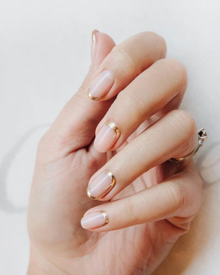 Short Square Pink Nails with Gold Foil Edge Short Square Pink Nails with Gold Foil Edge — Wedding Nails for Bride
