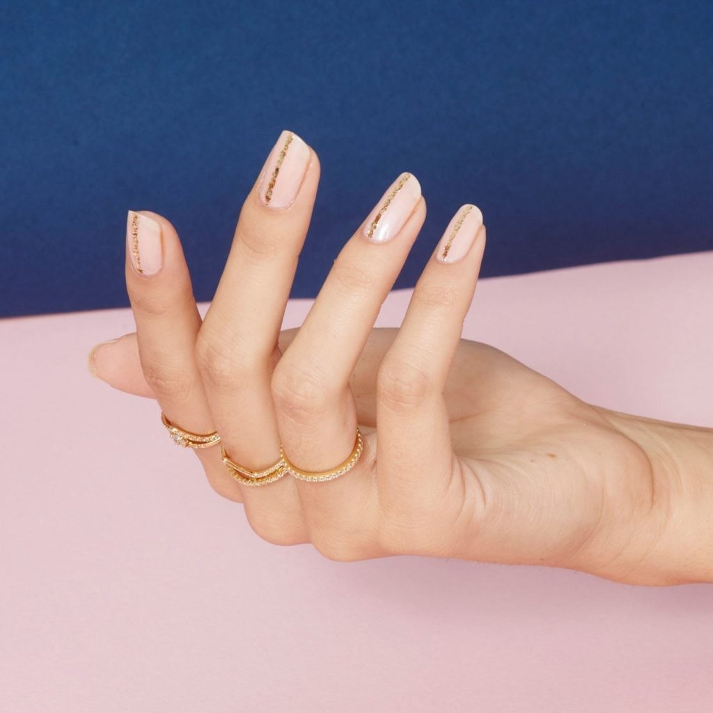 Oval Nails Burgundy with Matte and Glossy Finishes Oval Nails Burgundy with Matte and Glossy Finishes — Wedding Nails for Bride