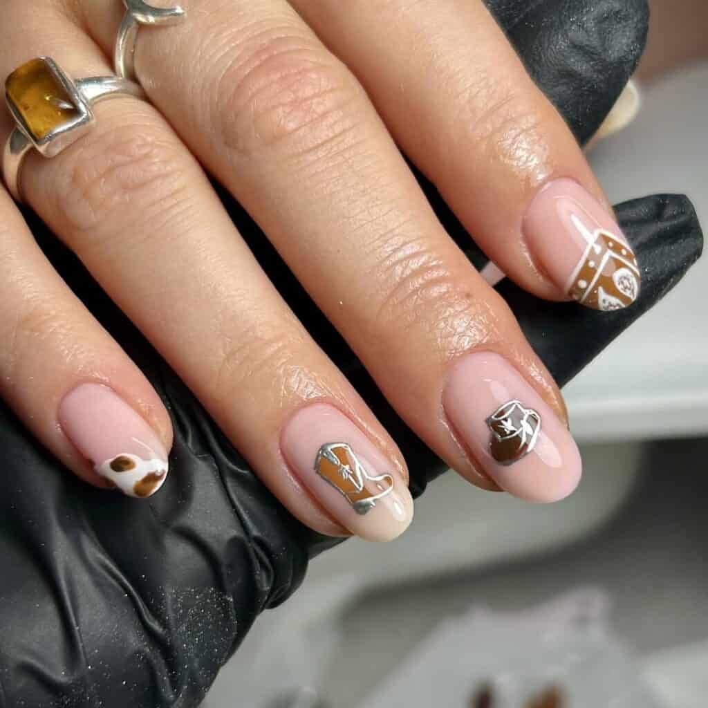 Nude Oval Nails with Mini Western Icons, принт коровьей шкуры Nude Oval Nails with Mini Western Icons, принт коровьей шкуры — Western Nails