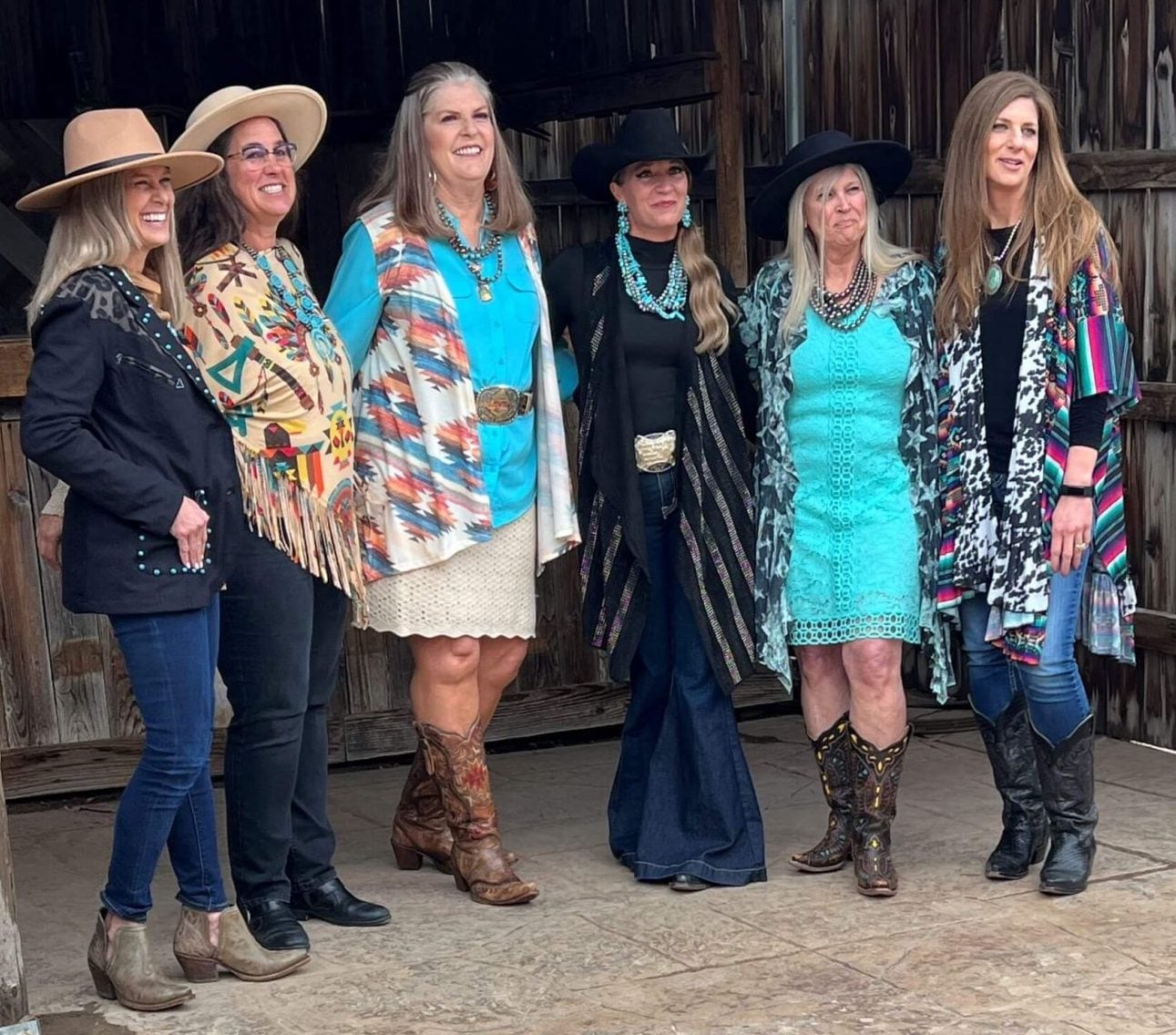 Mixed western tops and outerwear with jeans and boots Mixed western tops and outerwear with jeans and boots — Western Style