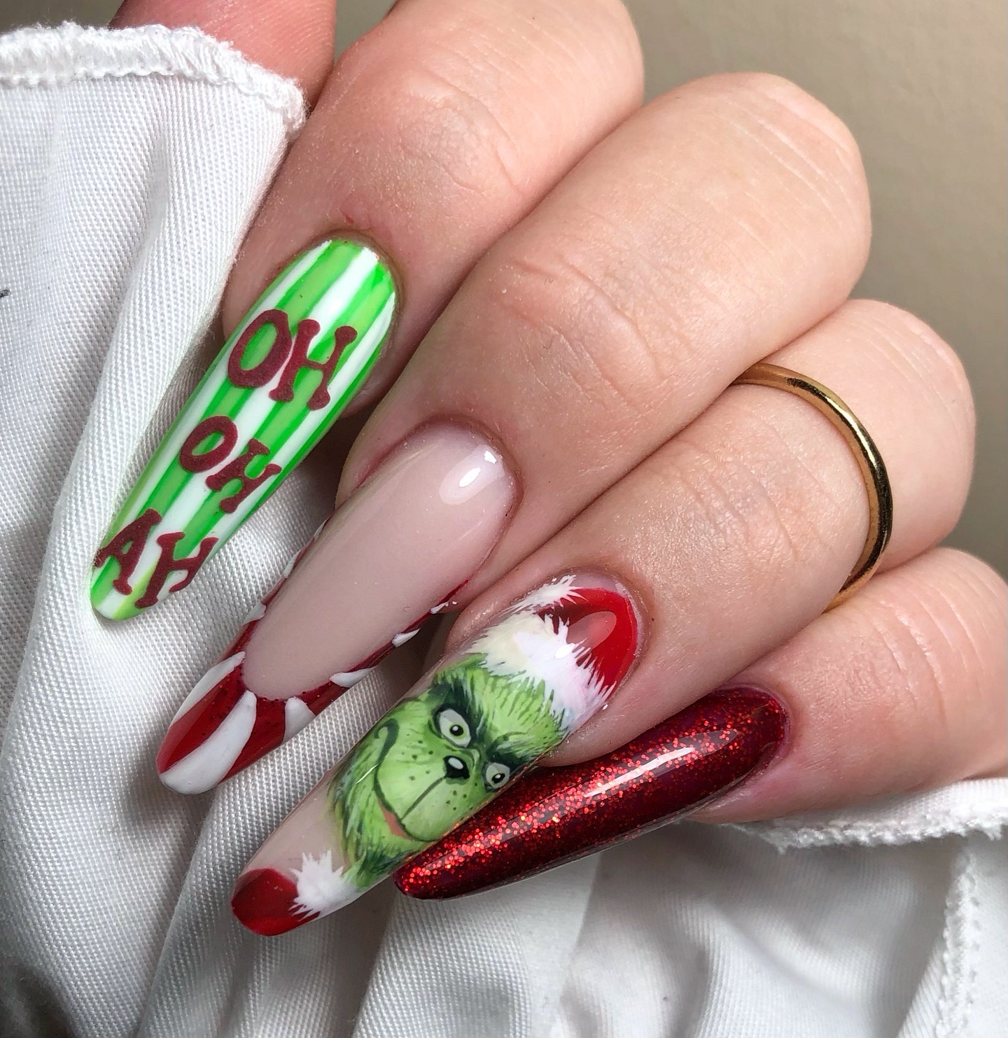 Whimsical Grinch Christmas Nail Art
