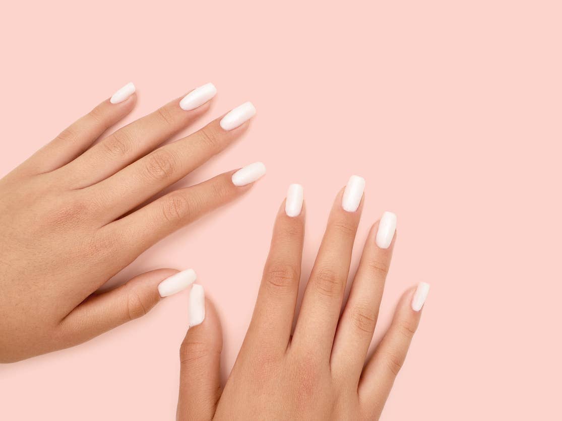 Solid Glossy White Medium Square Nails Solid Glossy White Medium Square Nails — White Acrylic Nails