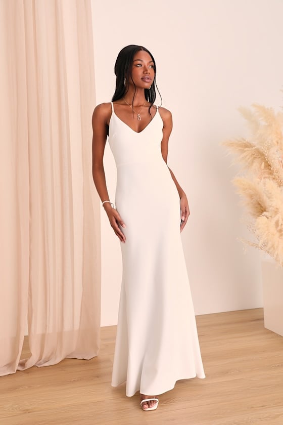 White Spaghetti Strap Maxi Dress for Casual Days White Spaghetti Strap Maxi Dress for Casual Days — White Dresses