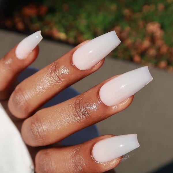 Short Almond Milky White Minimalist Nails Short Almond Milky White Minimalist Nails — White Nails