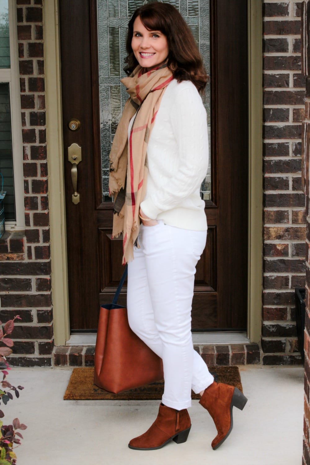 Cozy White Cable Knit Sweater with Jeans Cozy White Cable Knit Sweater with Jeans — White Outfits