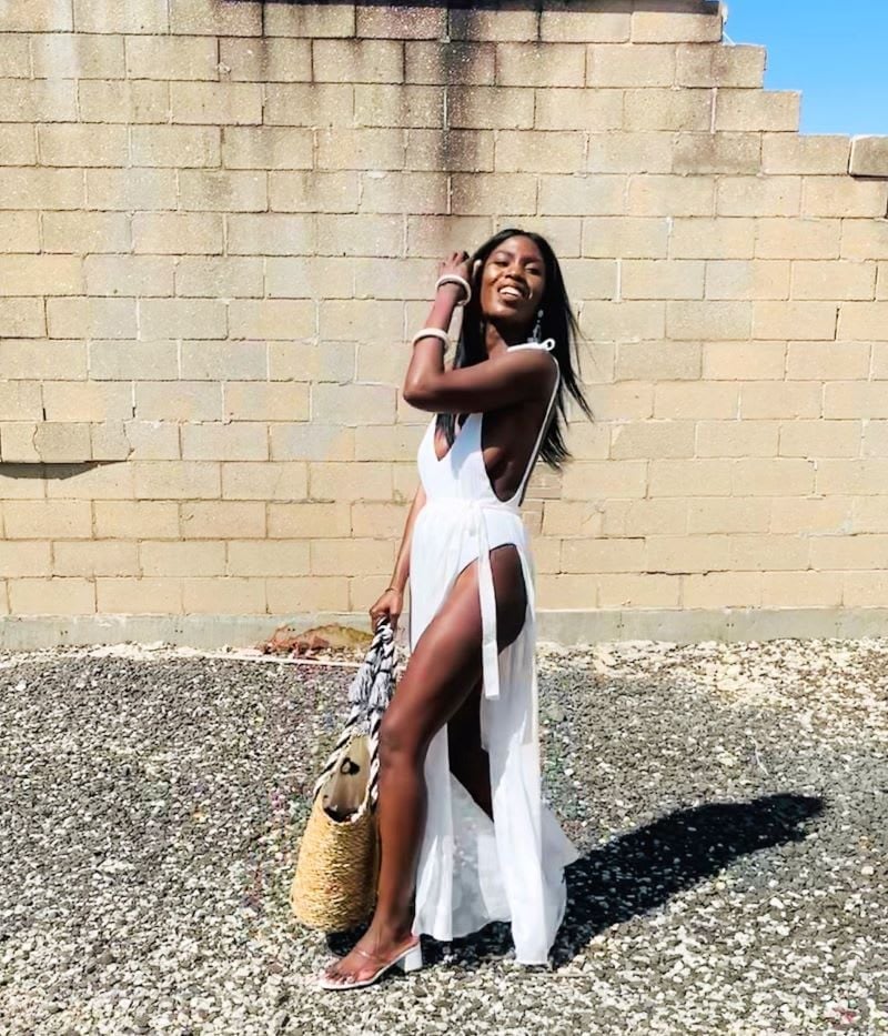 Flowing White Maxi Dress for Vacation Flowing White Maxi Dress for Vacation — White Outfits