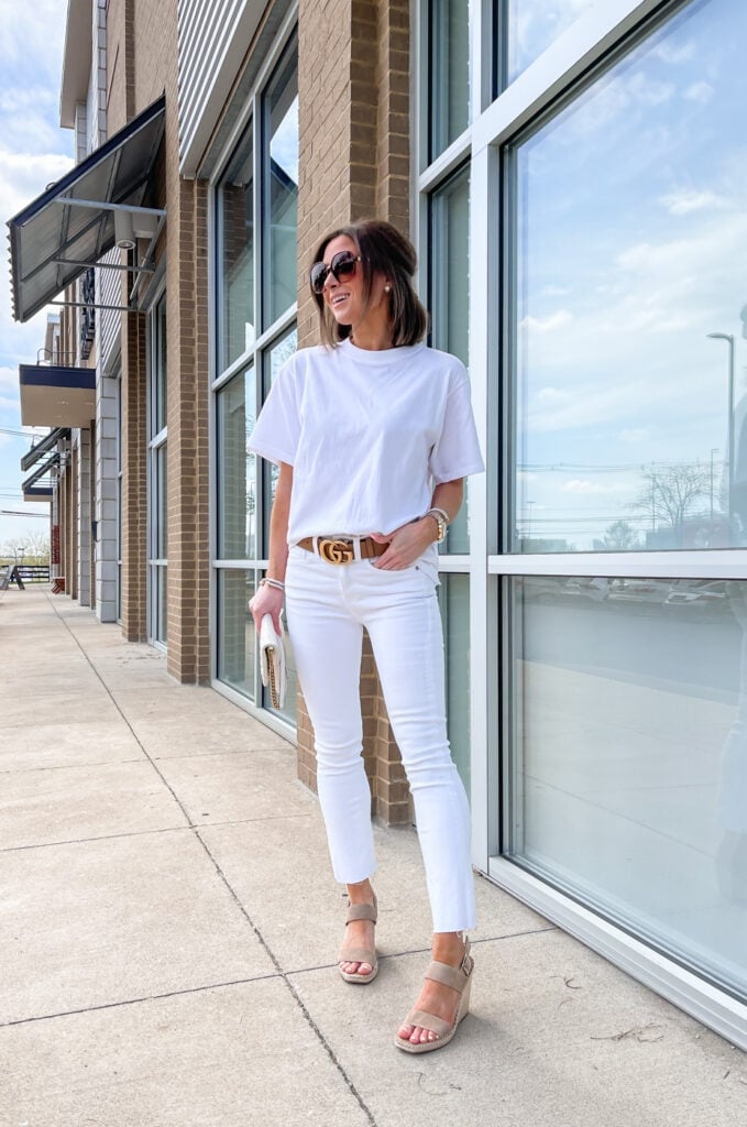 Casual White Jeans with Gold Logo Belt Casual White Jeans with Gold Logo Belt — White Outfits