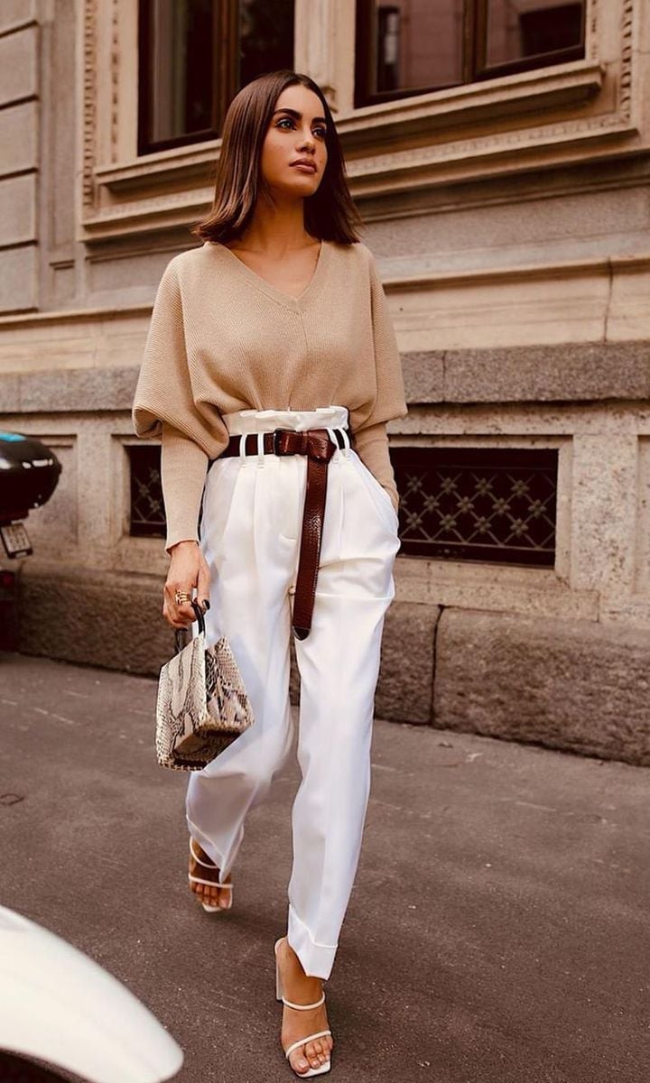 Paperbag Waist Trousers With an Oversized Knit Paperbag Waist Trousers With an Oversized Knit — White Pants Outfits