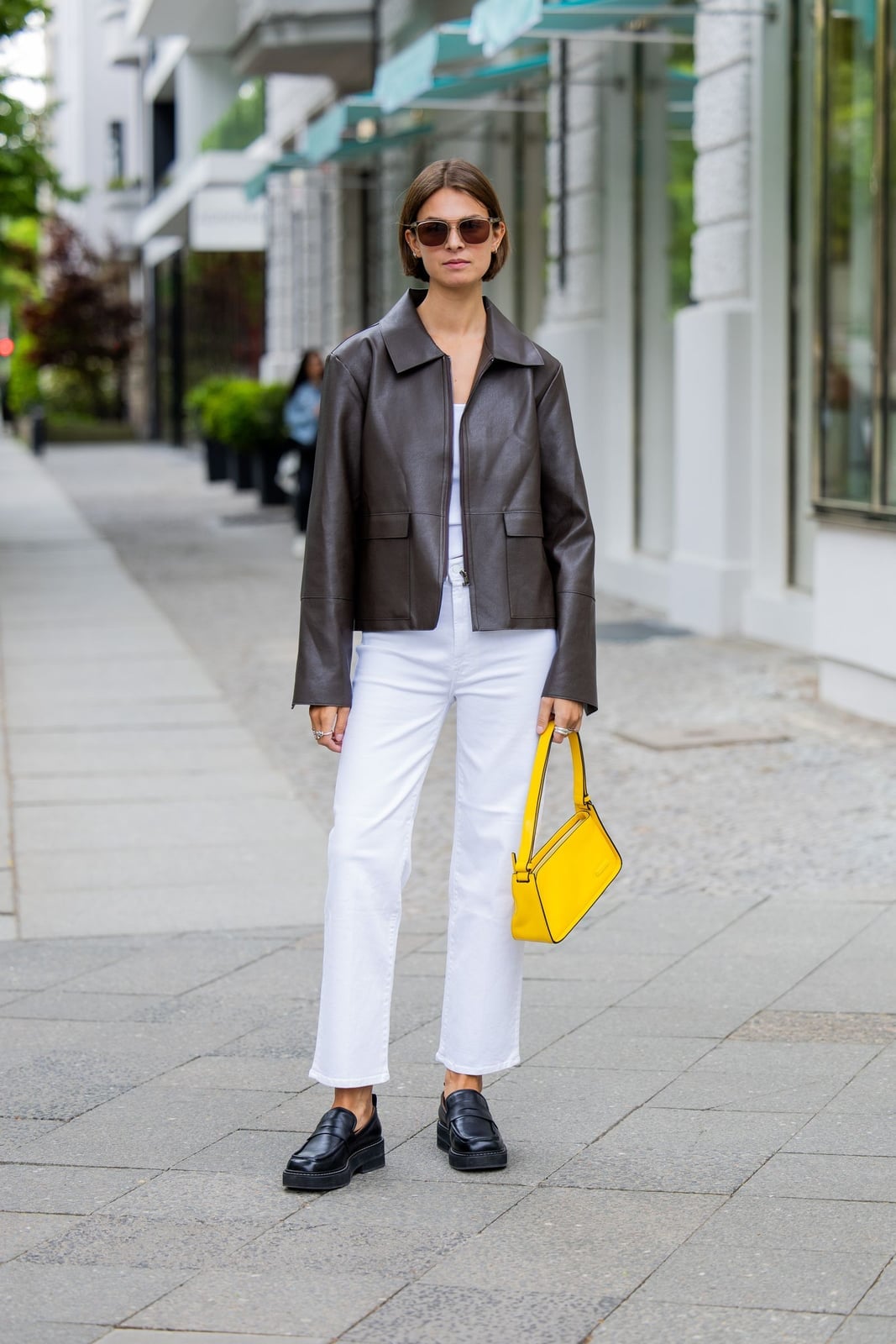 White Denim Jeans With a Brown Leather Jacket White Denim Jeans With a Brown Leather Jacket — White Pants Outfits