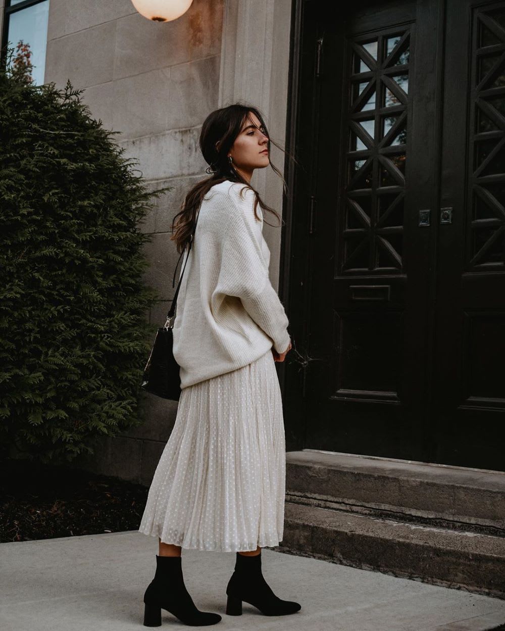 Monochrome White Knit Sweater And Midi Skirt Monochrome White Knit Sweater And Midi Skirt — White Sweater Outfit