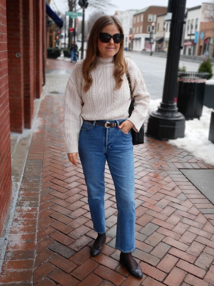 Cream Cable Knit Sweater With Black Ballet Flats Cream Cable Knit Sweater With Black Ballet Flats — White Sweater Outfit