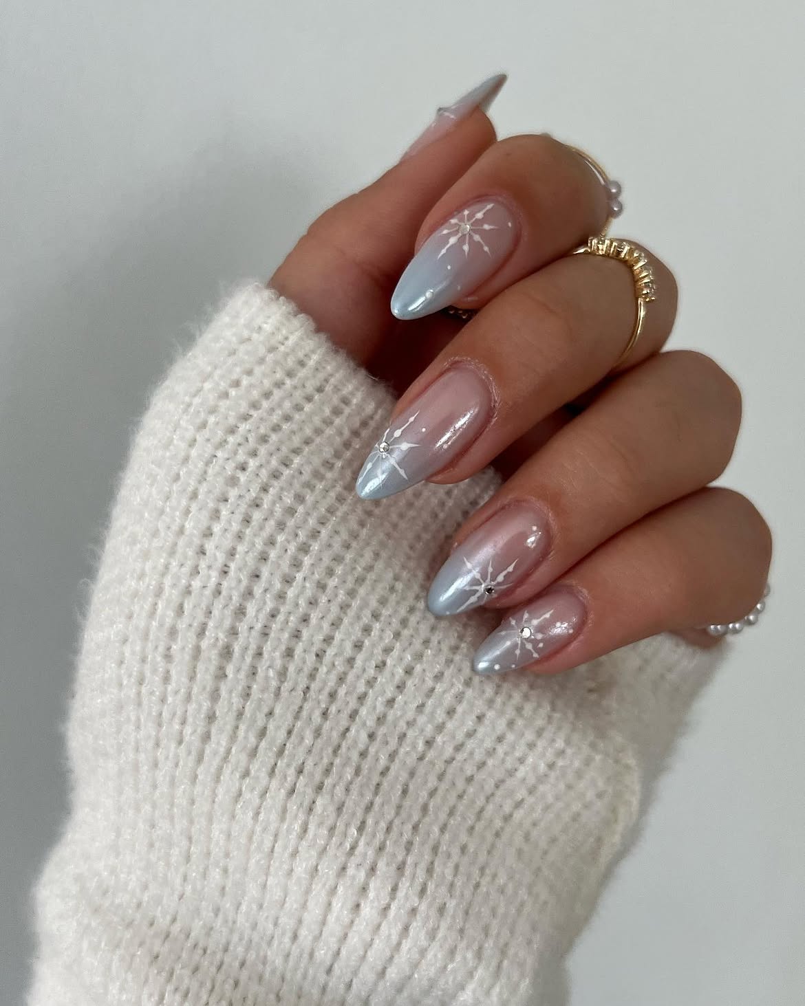 Winter Ombre Snowflake Almond Nails