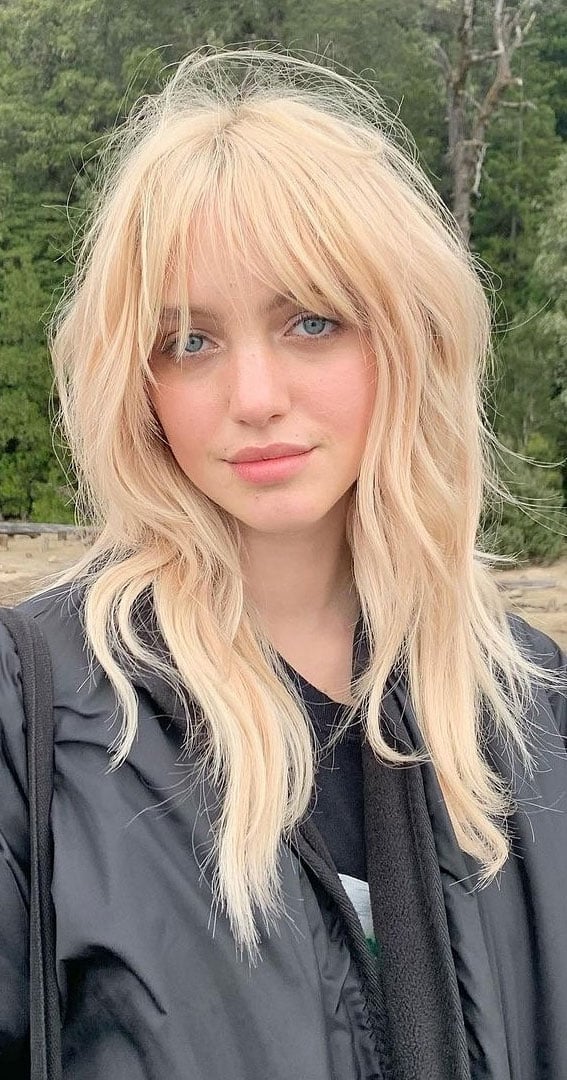 Creamy Blonde Collarbone Wolf Cut Creamy Blonde Collarbone Wolf Cut