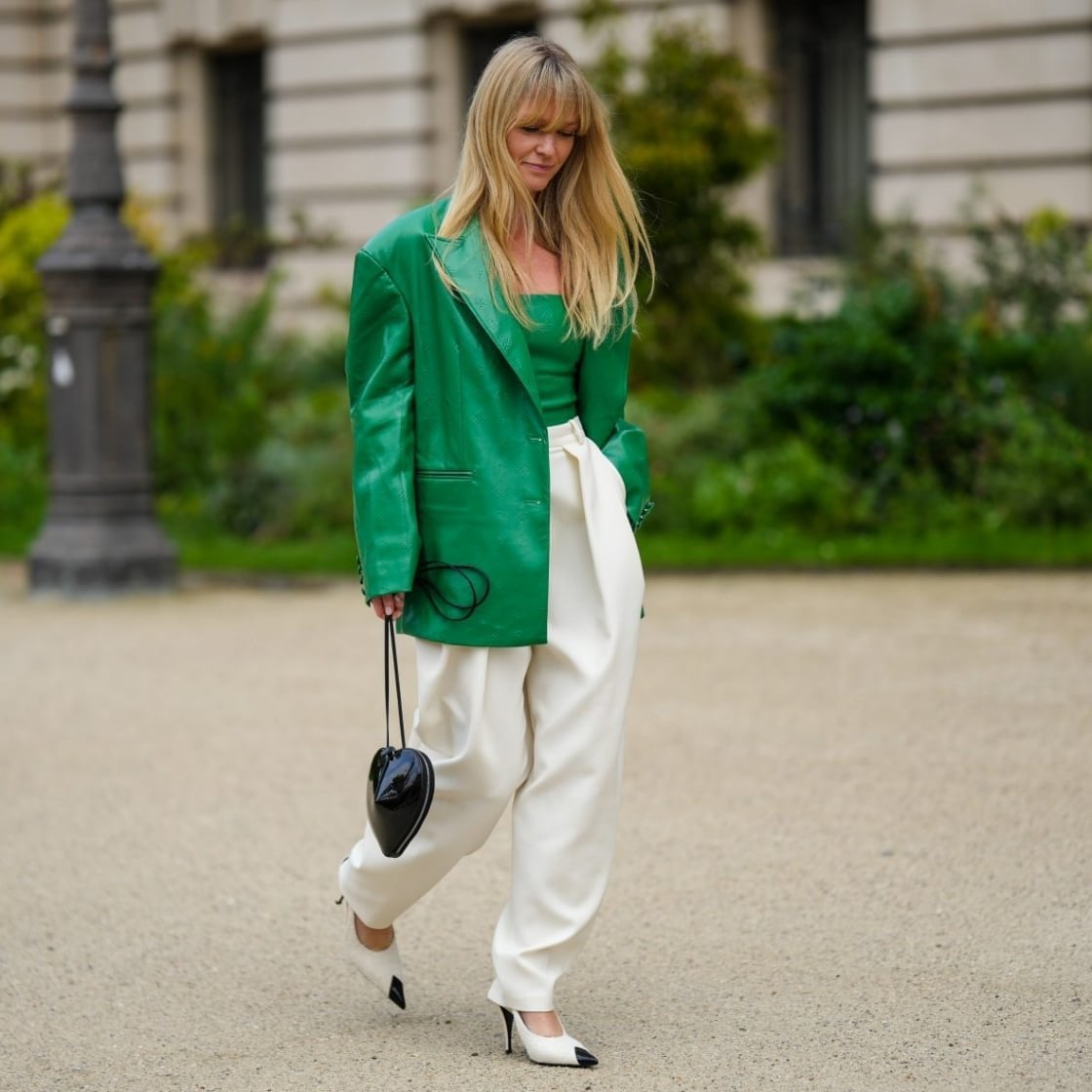 Green Oversized Blazer With White Wide-Leg Trousers Green Oversized Blazer With White Wide-Leg Trousers — Work Outfits