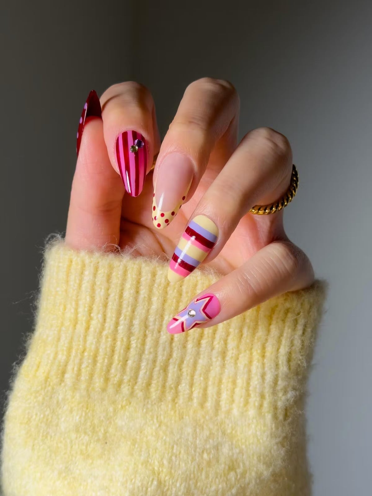Medium Almond Y2K Striped Nails Medium Almond Y2K Striped Nails — Y2K Nails